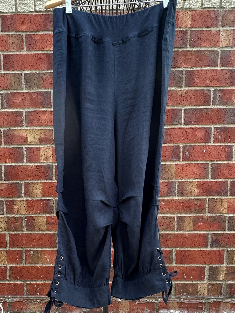 Soft Surroundings Linen Cropped Trousers BOHO Beach Resortwear Navy Wide Leg